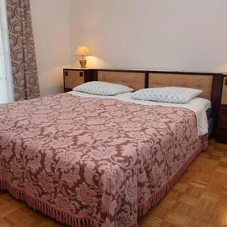 With Parking Space Basanija, Umag - 27179 Appartamento