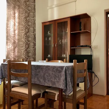 With Parking Space Basanija, Umag - 27179 Διαμέρισμα Bašanija